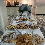 Nettuno فندق مارينا دي بييتراسانْت