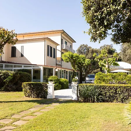 Nettuno Hotel 3*